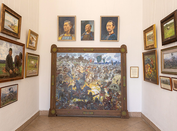 В Казани открылась выставка работ Рустема Хузина «Мелодии родного края»